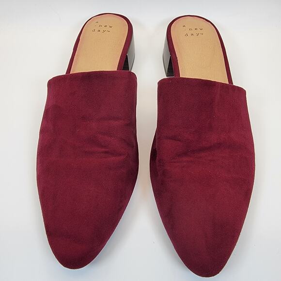 A New Day Women’s Codi Burgundy Mules SlipOn Loafers Sz 8 Suede-Look Flats - Picture 1 of 9